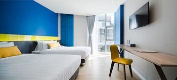 Tranz Khách sạn 4*