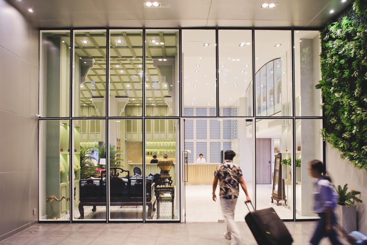 Tranz Khách sạn 4*